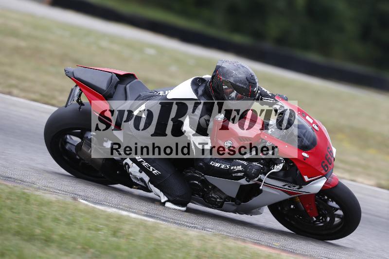 /32 07.07.2025 Plüss Moto Sport ADR/Freies Fahren/666